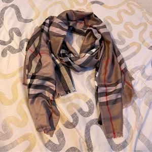 BURBERRY SCARF